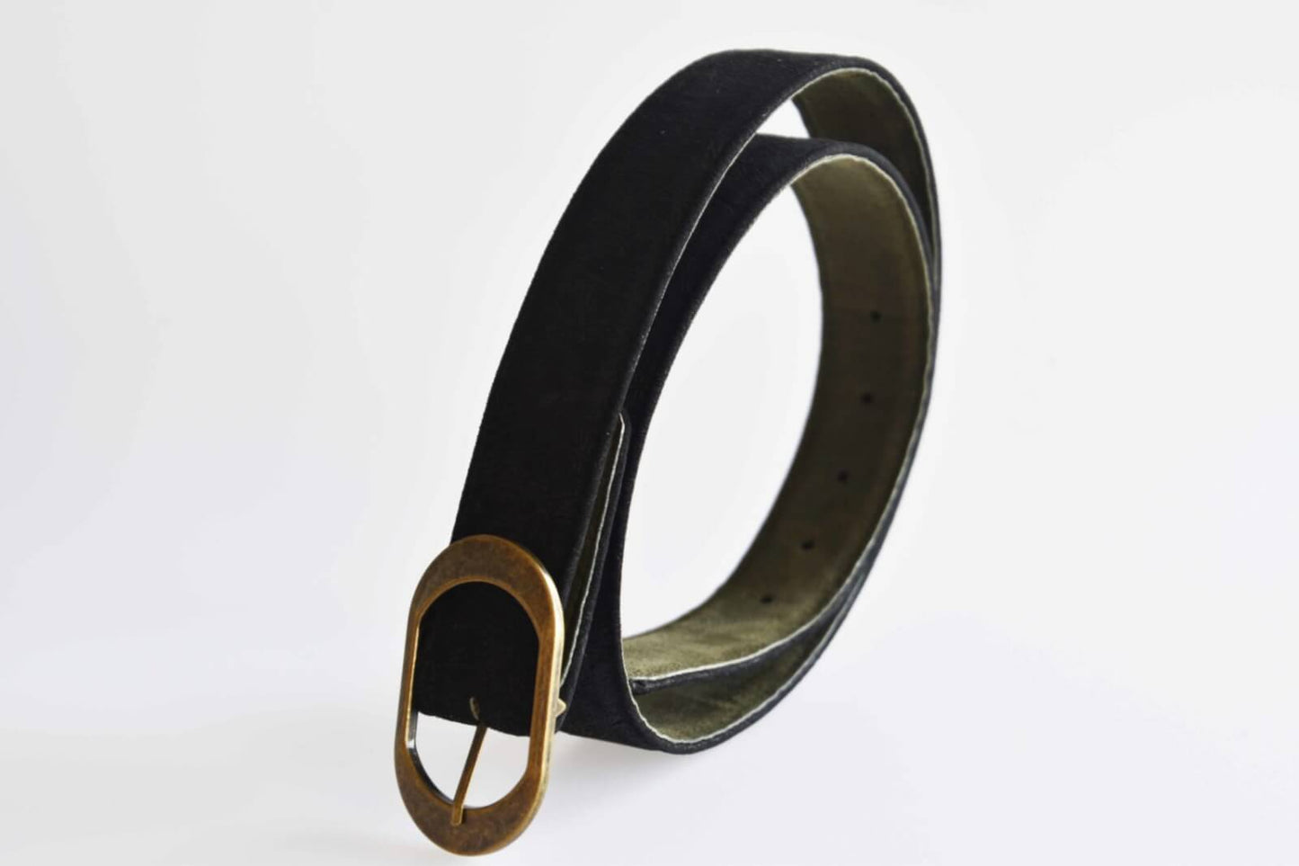 The V Spot_Basic Oval Bronze_Black_MLV