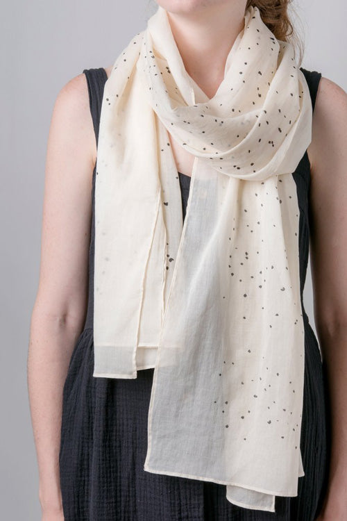 The-V-Spot_Confetti-Scarf-1_Lee-Coren