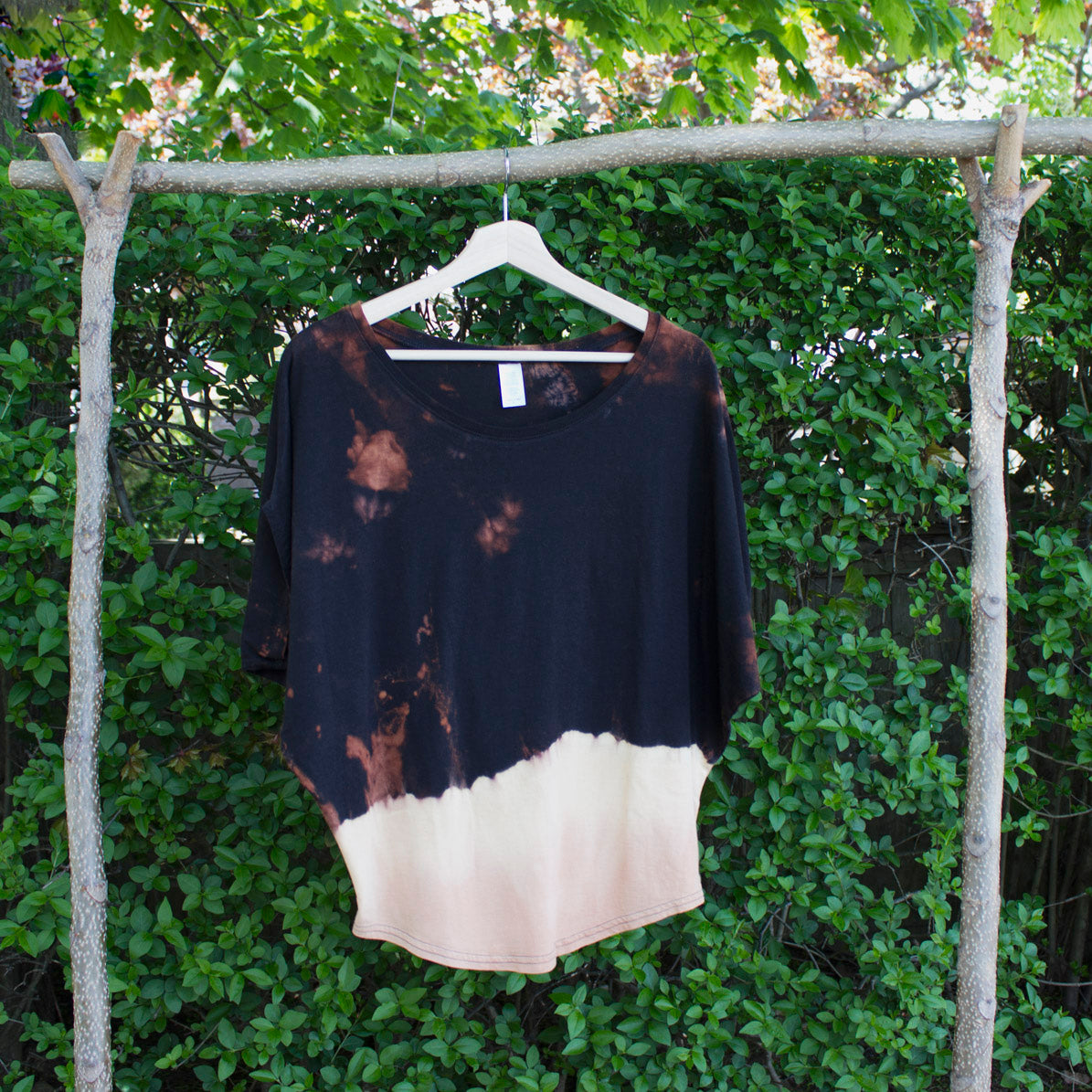 the-v-spot_fire-lily-poncho-dipped-black_indigo