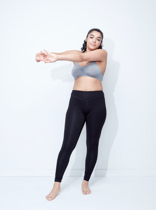 The-V-Spot_Full-Moon-Leggings-Lifestyle_Miakoda