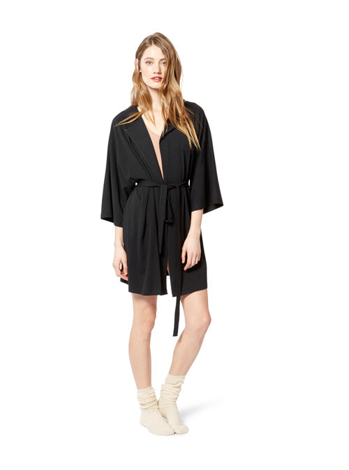 The-V-Spot_Kimono-Black-1_Miakoda