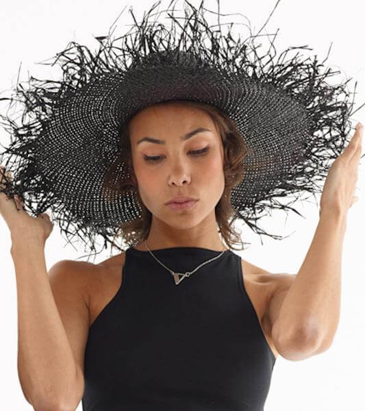The V Spot_Raffia Floppy Hat 1_Vaute