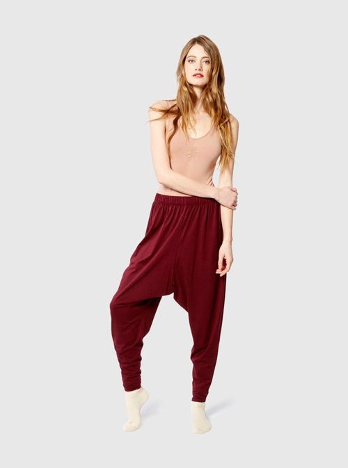 The-V-Spot_Slouchy-Pant-Wine_Miakoda