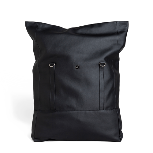 The-V-Spot_Wanderlust-RollTop-Jet-Black-3_Lee-Coren