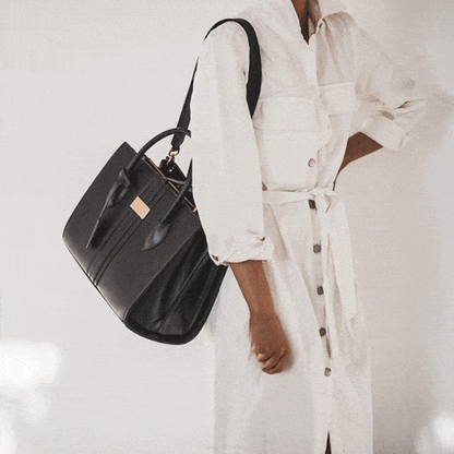 TVS Alex K 1.6.1 Maxi Tote Black Lifestyle Grape