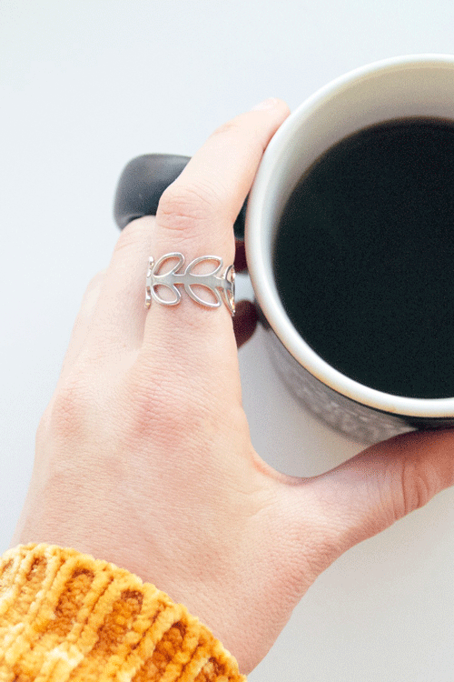 The-V-Spot_Catalina-Ring-Lifestyle-Silver_Purpose