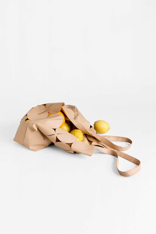 The-V-Spot_Ciclo-Bag-Tan-1_Lee-Coren