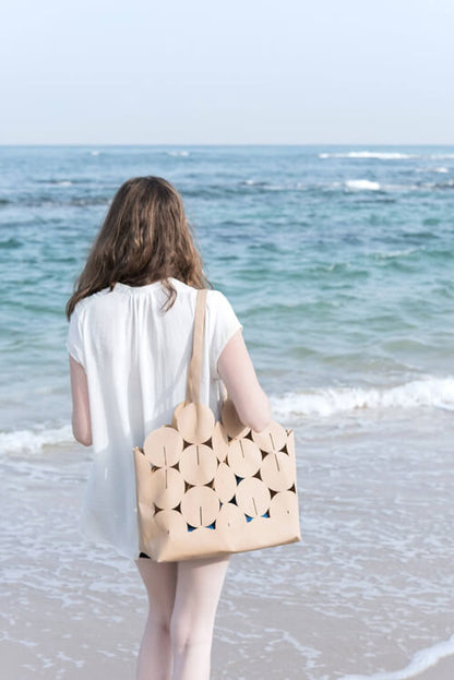The-V-Spot_Ciclo-Bag-Tan-3_Lee-Coren