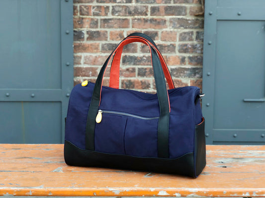 The-V-Spot_Dekalb-Duffel-Navy_Canopy-Verde