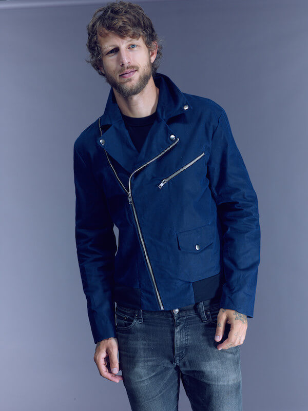 The V Spot_James for Him_Navy