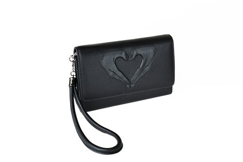 the-v-spot_lucky-heart-wallet-angle-white-background_lo_l-yucel