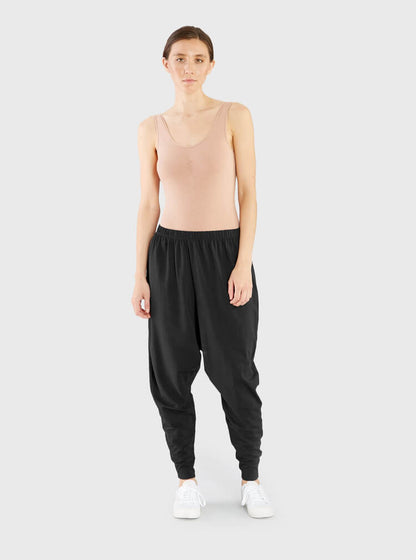 The V Spot_Slouchy Pant Black_Miakoda