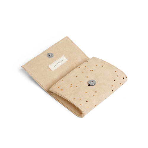 The-V-Spot_Small-Minimal-Wallet-Confetti-Sand-2_Lee-Coren
