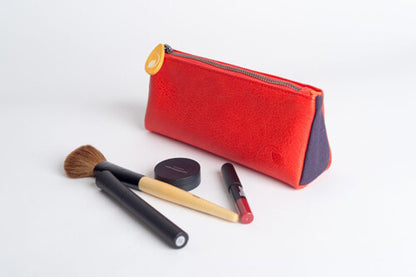 the-v-spot_union-make-up-bag-coral-red_canopy-verde
