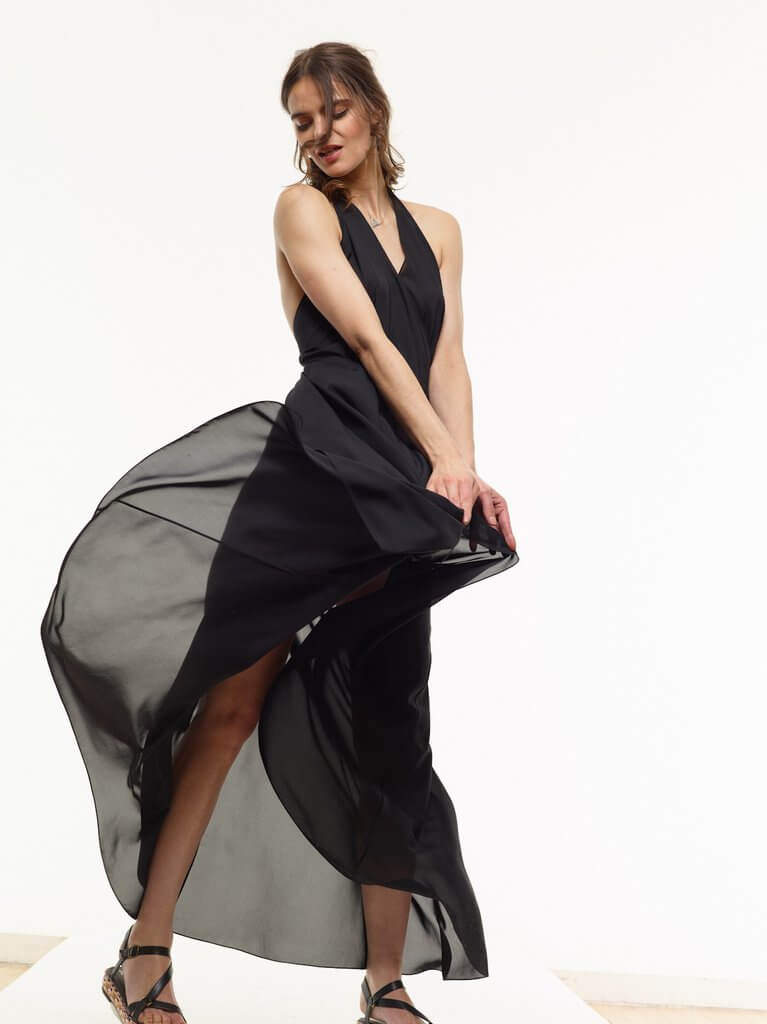 The V Spot_Vanessa Maxi Dress Black 1_Vaute